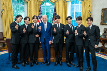 BTSが韓国アーティストで初めてホワイトハウスを表敬訪問、バイデン大統領と35分間にわたって歓談（ぴあ） – Yahoo!ニュース – Yahoo!ニュース