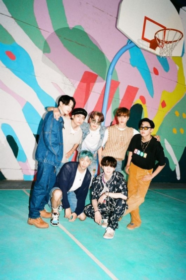 BTS（防弾少年団）、大ヒット曲「Dynamite」日本音楽著作権協会が発表した「2022年JASRAC賞」で外国作品賞を受賞（Kstyle） – Yahoo!ニュース – Yahoo!ニュース