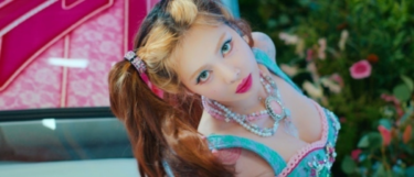 キム・ヒョナ、タイトル曲「Nabillera」MVを公開…蝶のように華やかな衣装（Kstyle） – Yahoo!ニュース – Yahoo!ニュース