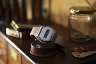 腕時計のセレクトショップ「TiCTAC」から、レザークラフトブランド「Brown Brown」との協業による腕時計「Lo-Fi Digital」を発売！ – PR TIMES