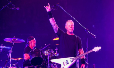 メタリカ、サンフランシスコ・ジャイアンツとの恒例イベント“Metallica Night”を2年ぶりに開催へ – https://www.udiscovermusic.com/