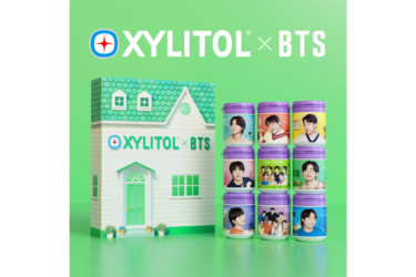 ロッテ“BTSメンバー7人兄弟が暮らす家”をイメージした「キシリトール×BTS 7 Scenesボトルコンプリートボックス」発売 – グルメ Watch