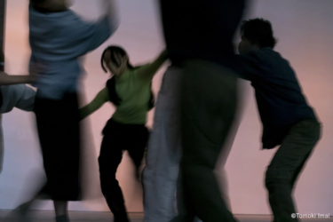 ダンスを媒介に他者と関わる、XHIASMA Reserch「みえない … – Yahoo!ニュース